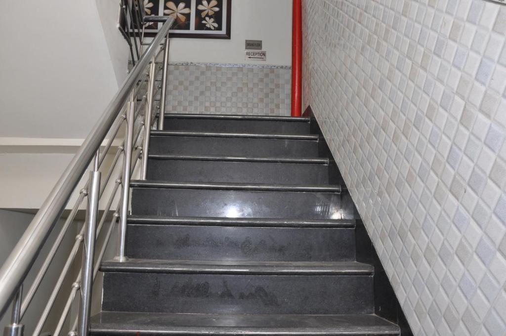 Hotel Al Gulzar Delhi  Exterior foto
